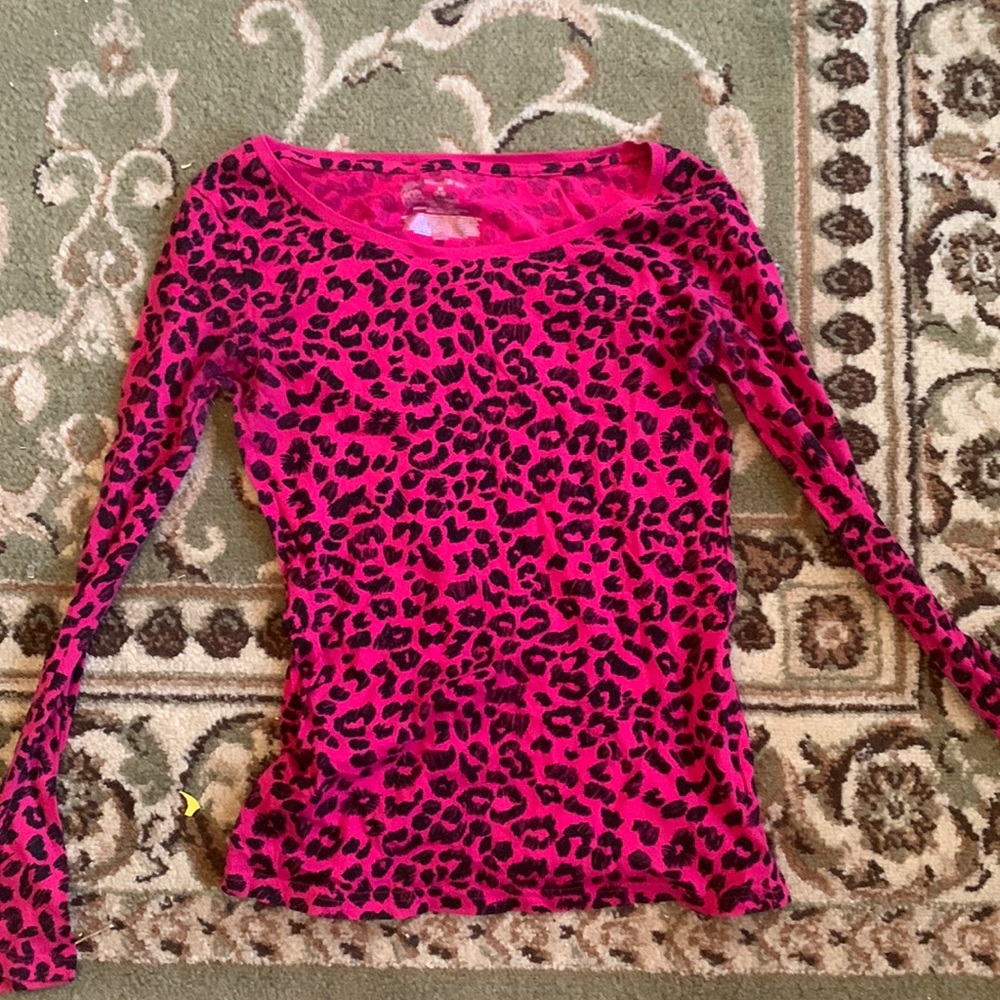 Girls size 7-9 long sleeved shirt I can do bundling to save on shipping